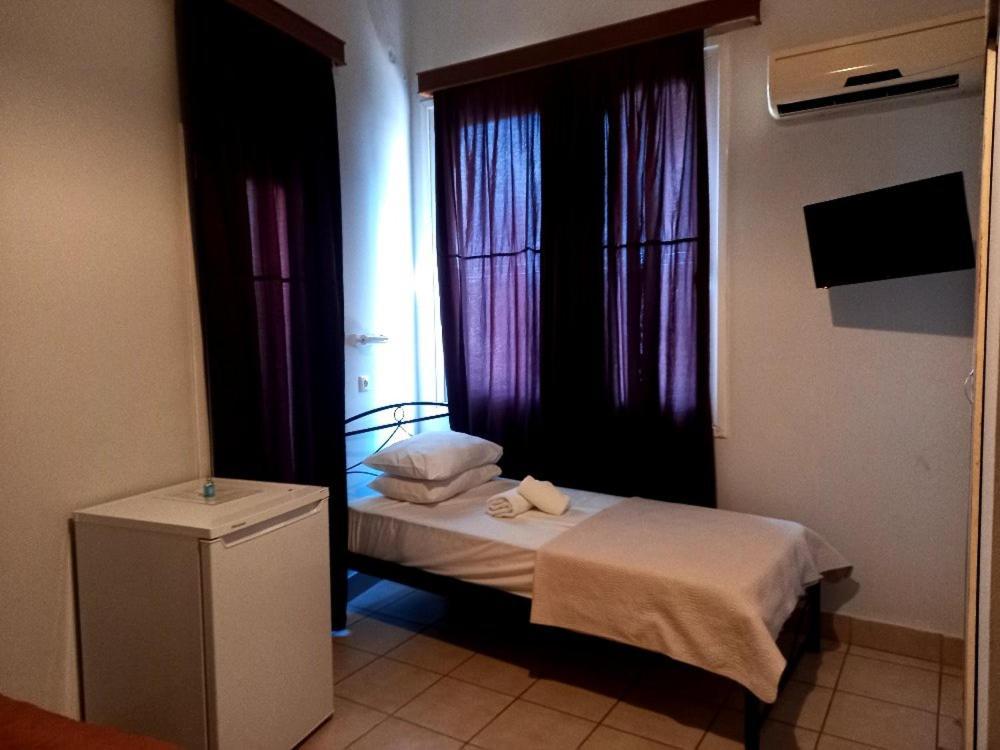 Hotel Korydallos Le Pirée Extérieur photo