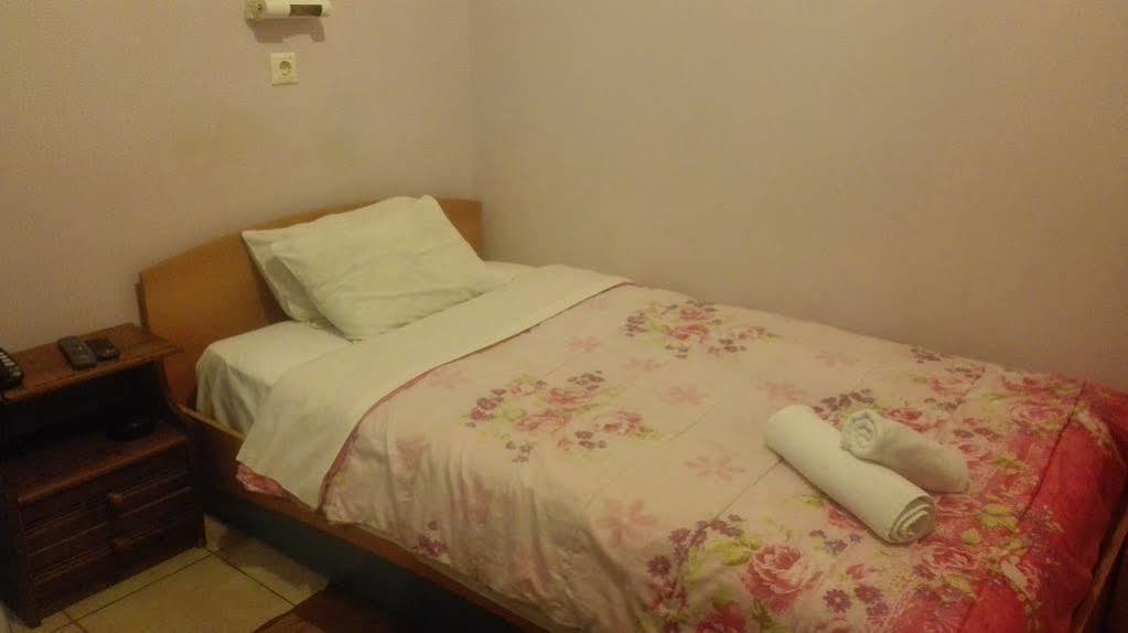 Hotel Korydallos Le Pirée Extérieur photo